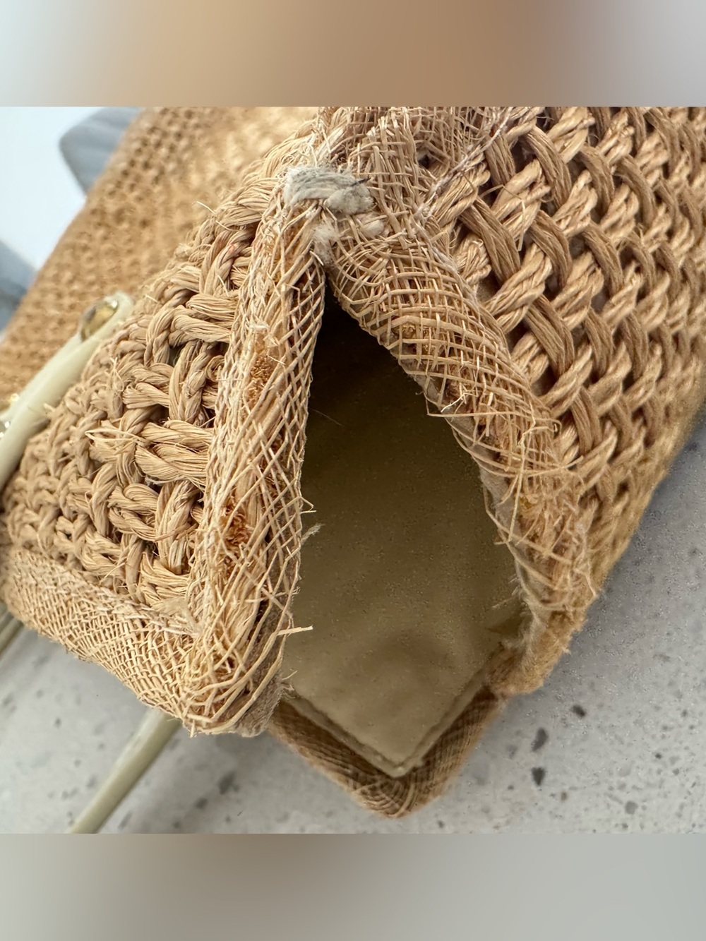 60s Cabana Straw Flower Tote - Picture 5 of 8